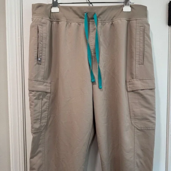 FIGS Technical Collection Cargo Scrub Pants Drawstring XXL - Picture 2 of 7
